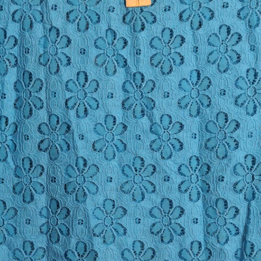 Lilly Pulitzer Poppy Lace Top Turquoise Floral Eyelet Short Sleeve Resort M - Picture 2 of 8